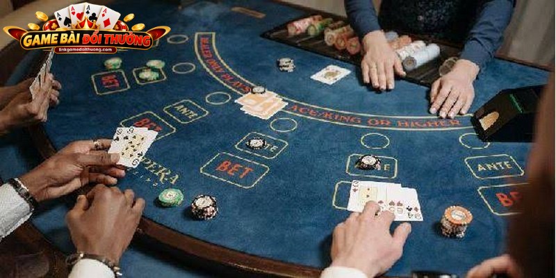 Baccarat Bịp Người Chơi Như Thế Nào? Bí Mật Lật Tẩy 2 Đôi nét về vấn đề gian lận trong chơi bài Baccarat